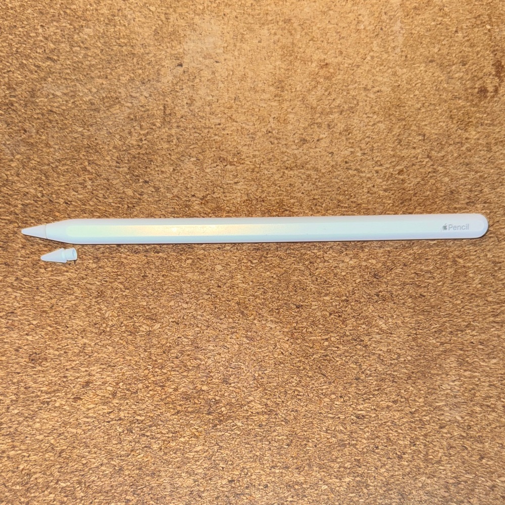Apple Pencil 2nd Generation- Great Condition, extra tip included!  No Box!